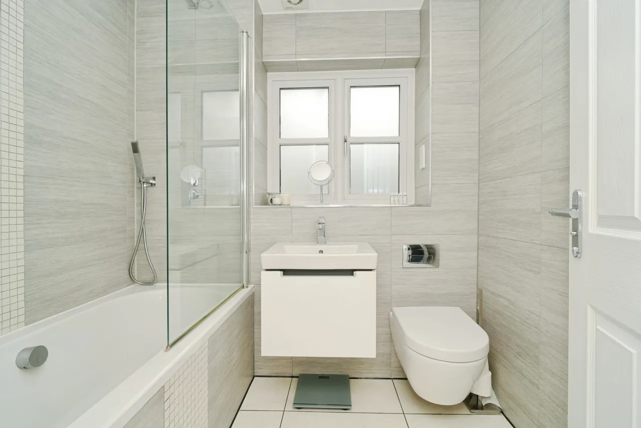 Astley Hall Drive, Astley, M29, photo 12
