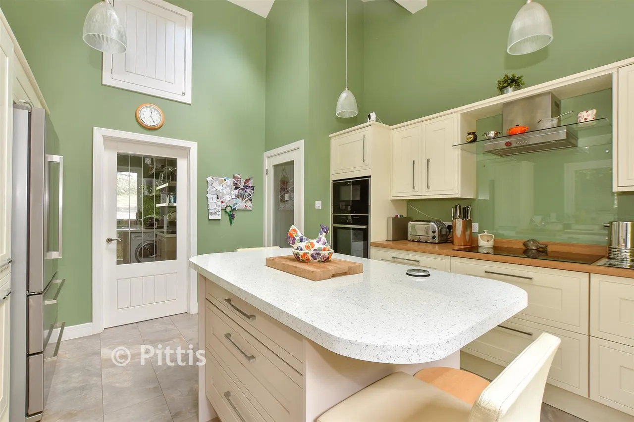 Youngwoods Way, Sandown, PO36, photo 6