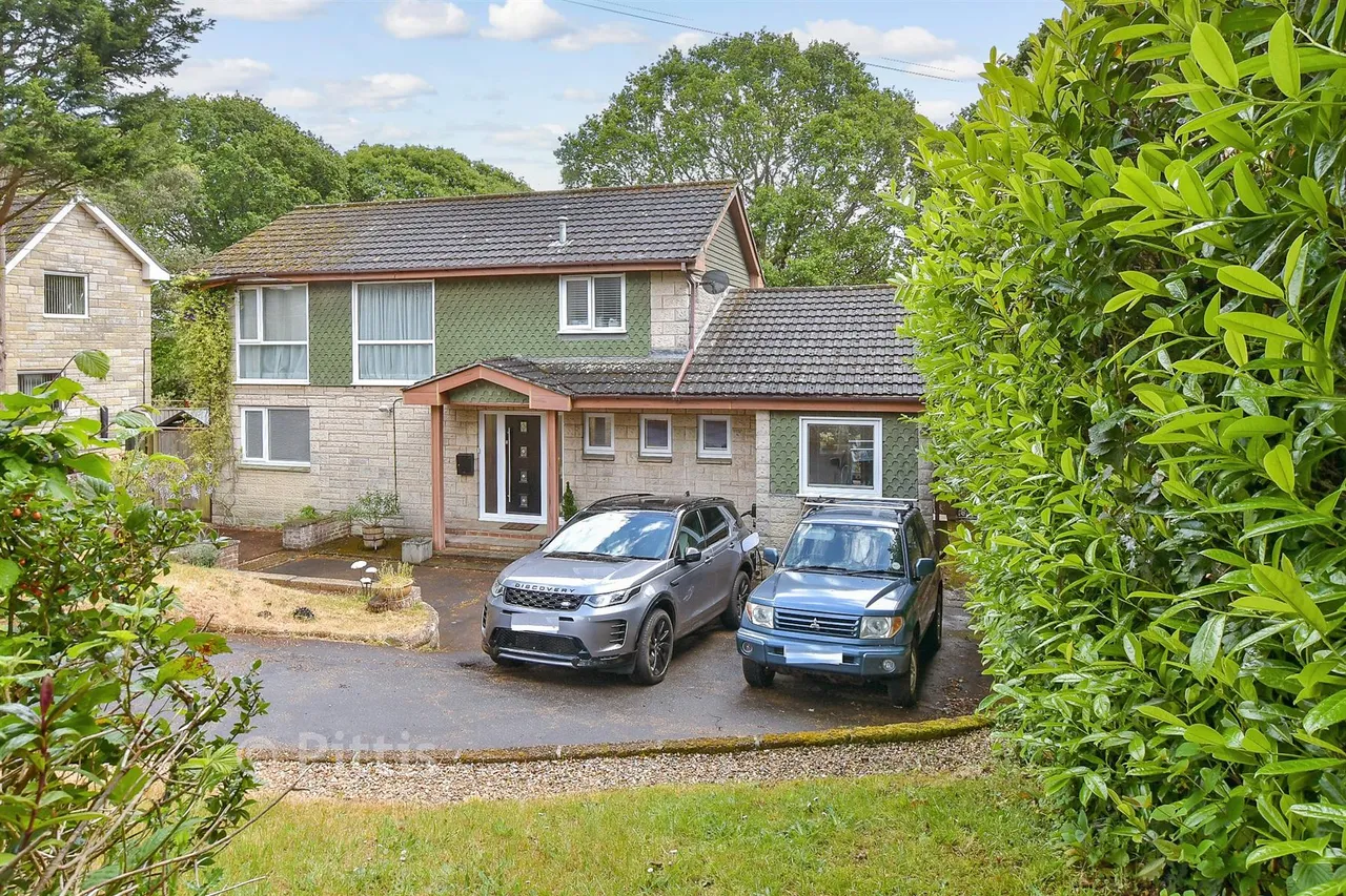 4 bed house for sale, Youngwoods Way, Sandown, PO36