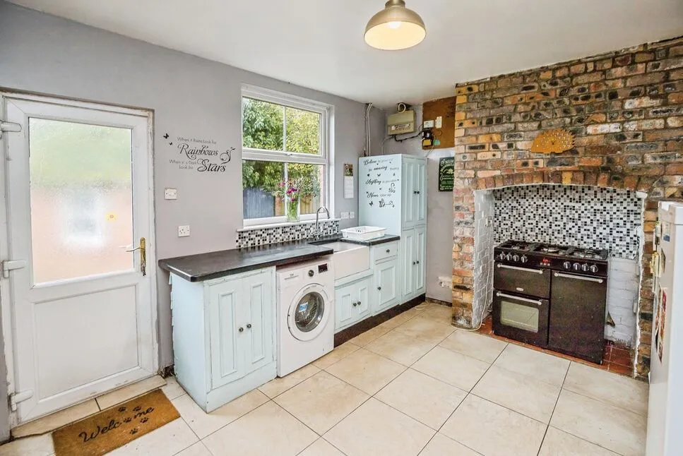 Oaklands Road, Chirk Bank, LL14, photo 7