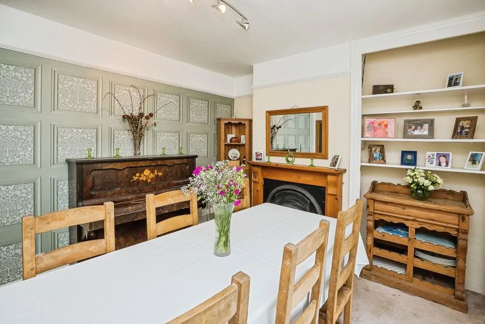 Oaklands Road, Chirk Bank, LL14, photo 11