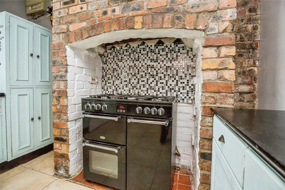 Oaklands Road, Chirk Bank, LL14, photo 14