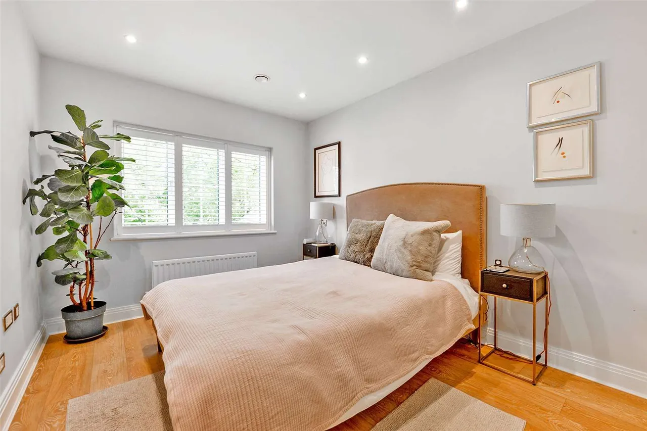 Ripplesmere Close, Old Windsor, SL4, photo 6