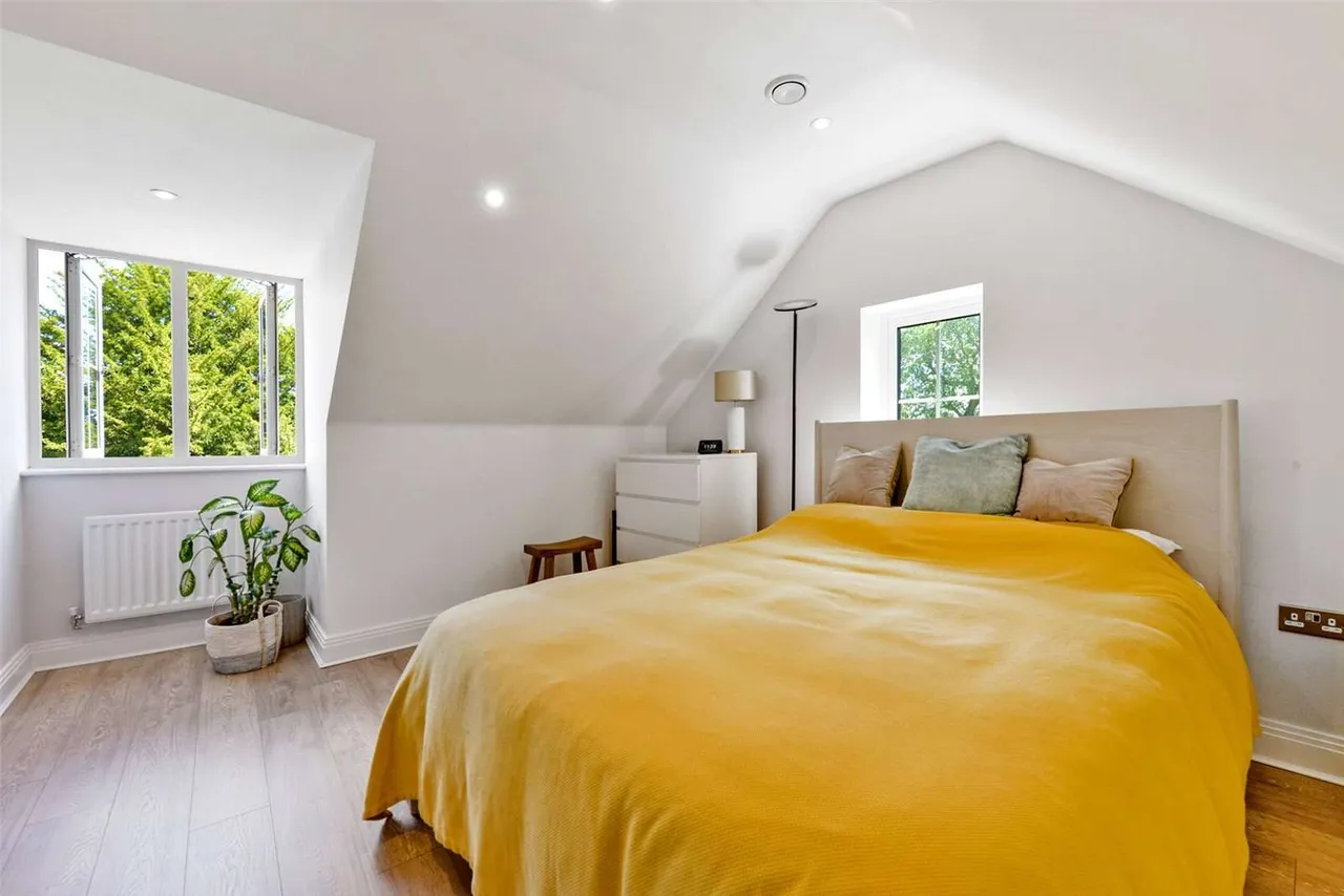 Ripplesmere Close, Old Windsor, SL4, photo 5