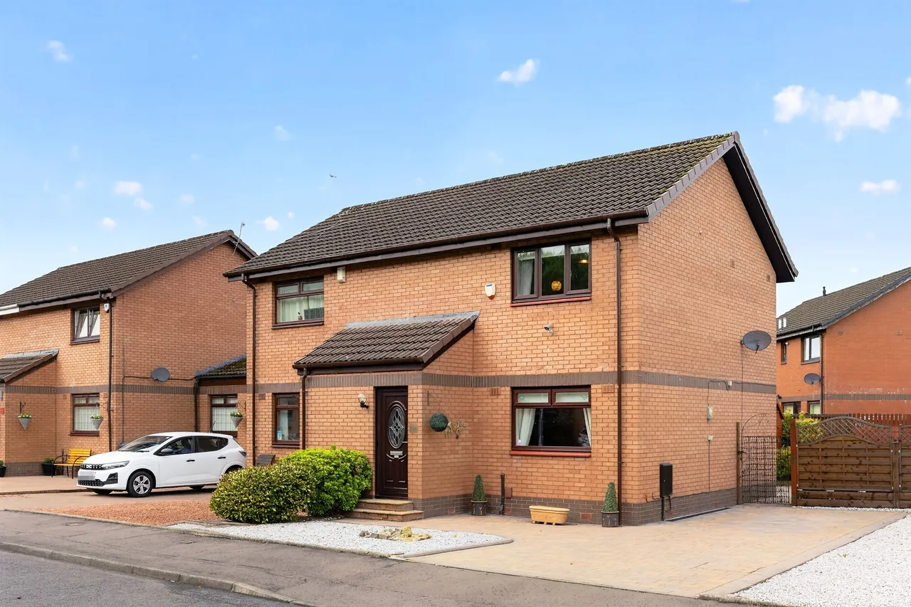 2 bed house for sale — Fisher Drive, Paisley
