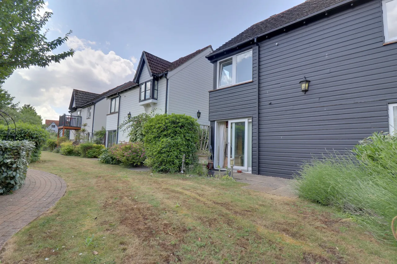 High Wych Road, Sawbridgeworth, CM21, photo 2