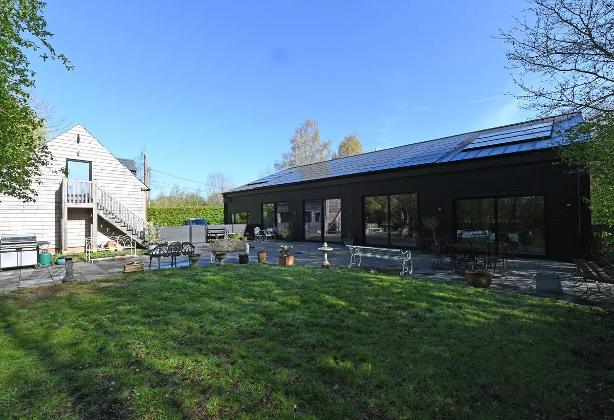 6 bed barn conversion for sale, Wickerstreet Green, Ipswich, IP7