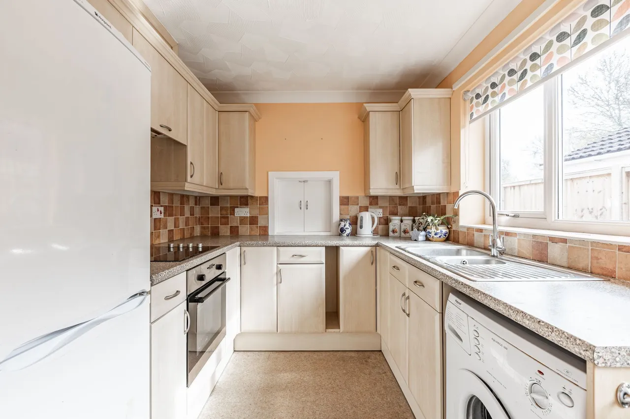 Spacious Three Bedroom in South Wootton, photo 2