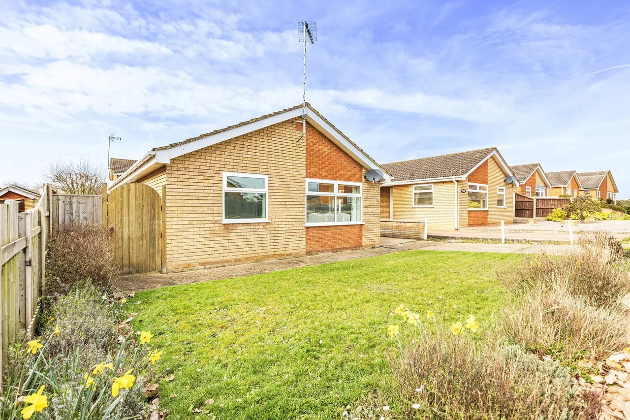 Spacious Three Bedroom in South Wootton, photo 10