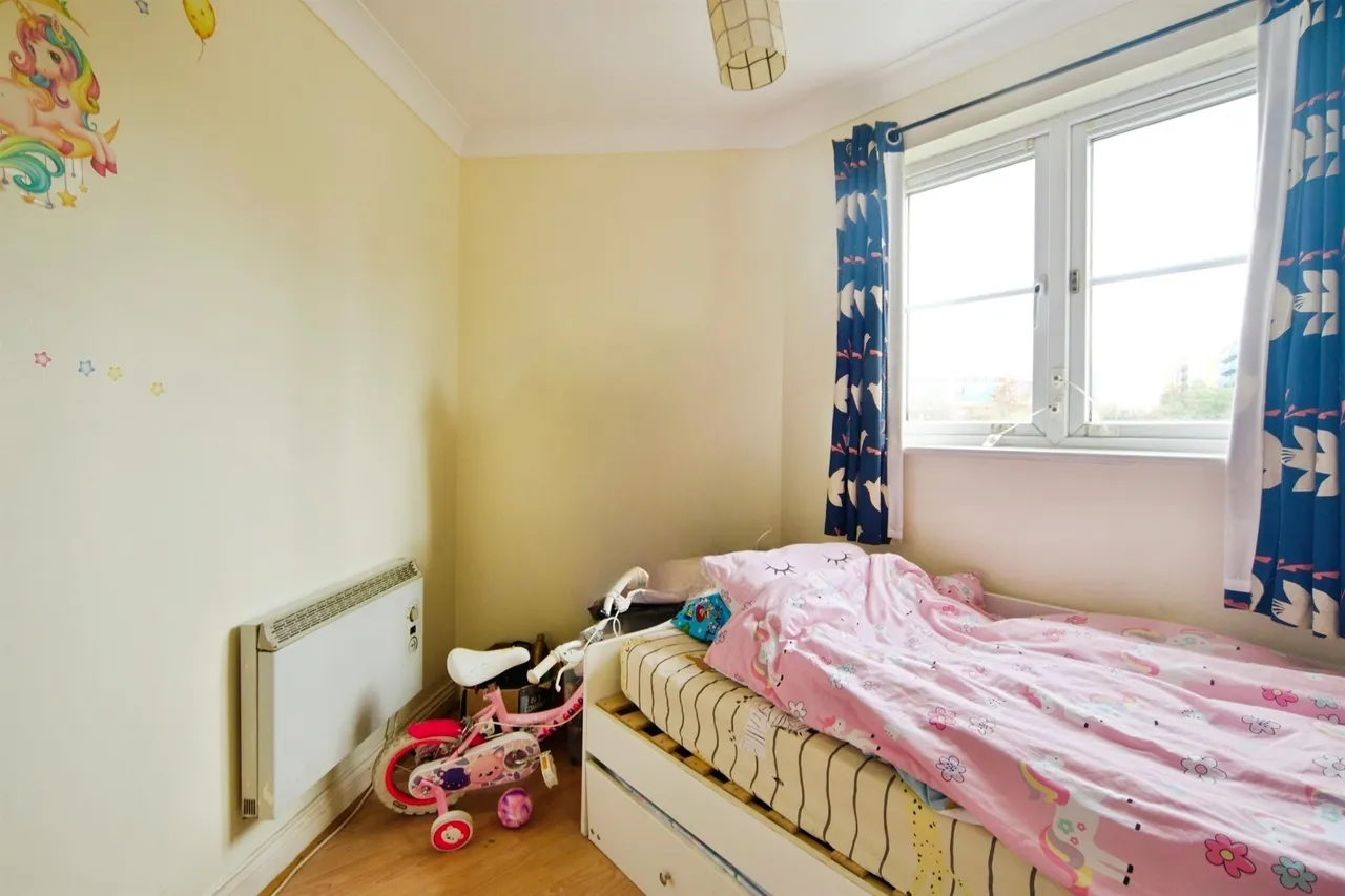 Marine Drive, Barking, IG11, photo 12