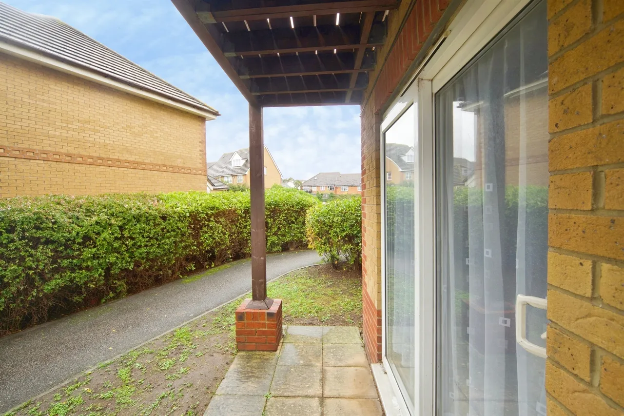 Marine Drive, Barking, IG11, photo 9