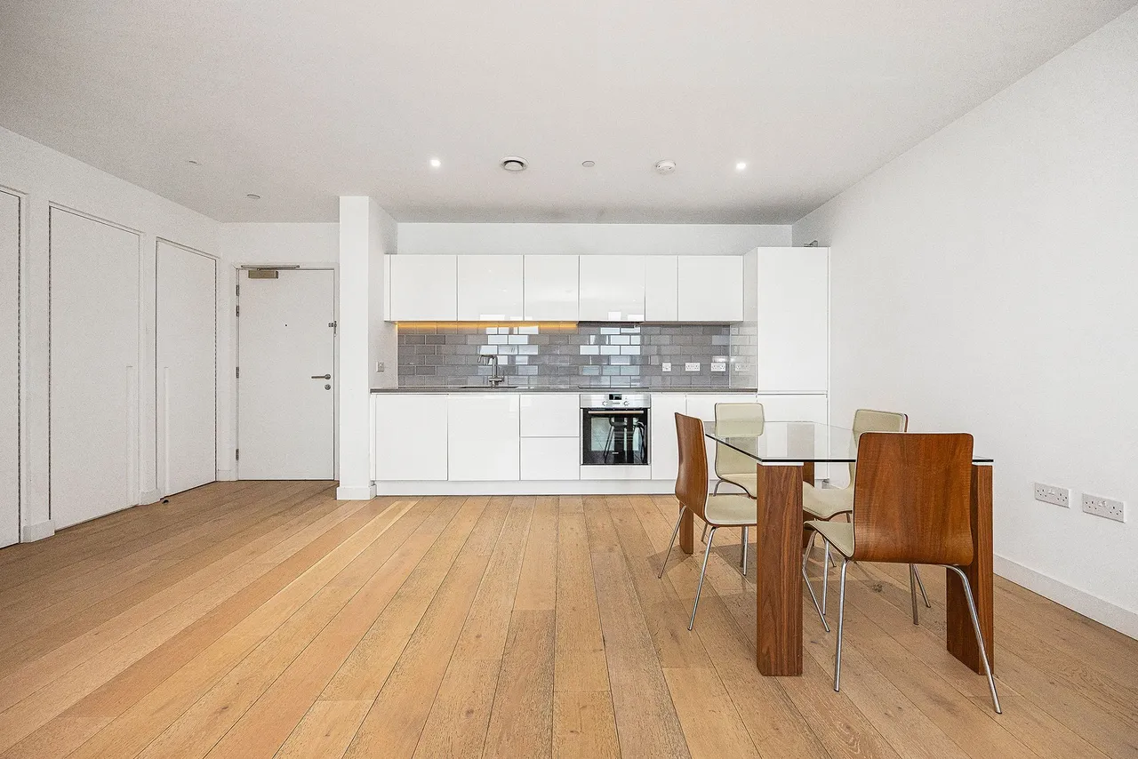 Laker House, London, E16 2SH, photo 6