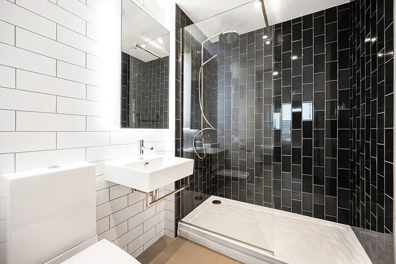Laker House, London, E16 2SH, photo 9