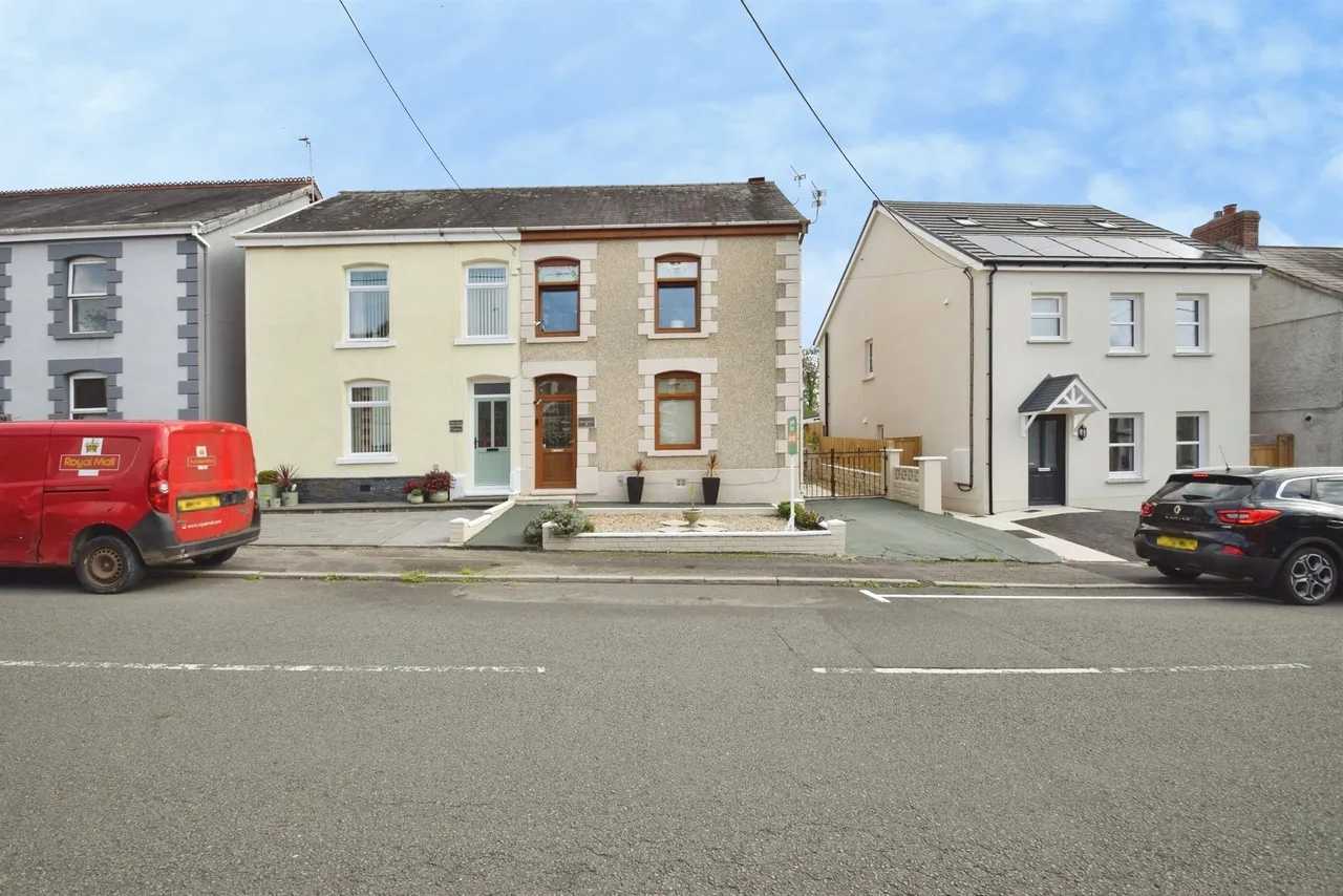 Tirycoed Road, Ammanford, SA18, photo 3