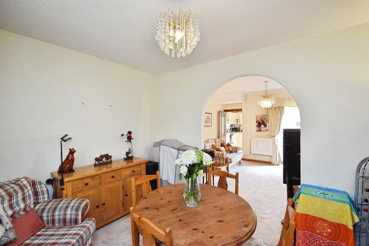 Tirycoed Road, Ammanford, SA18, photo 9