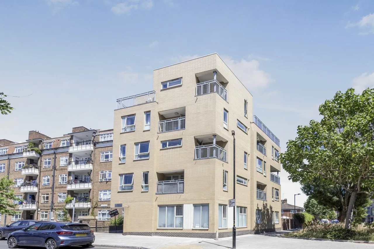 2 bed flat to rent — Westmoreland Road, London, SE17