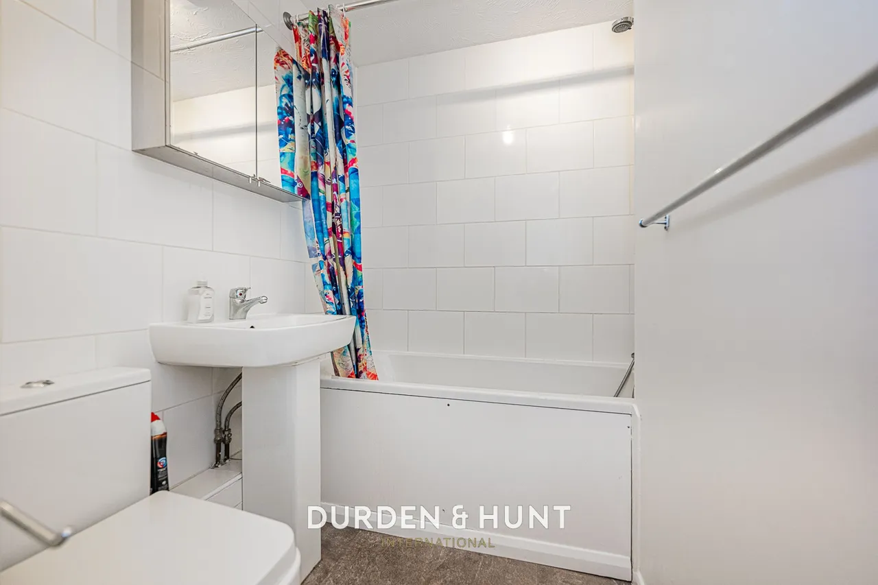Maple Gate, Loughton, IG10, photo 11