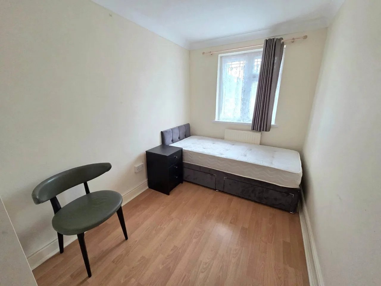 Letcombe Square, Bracknell, Berkshire, RG12 9JU, photo 8