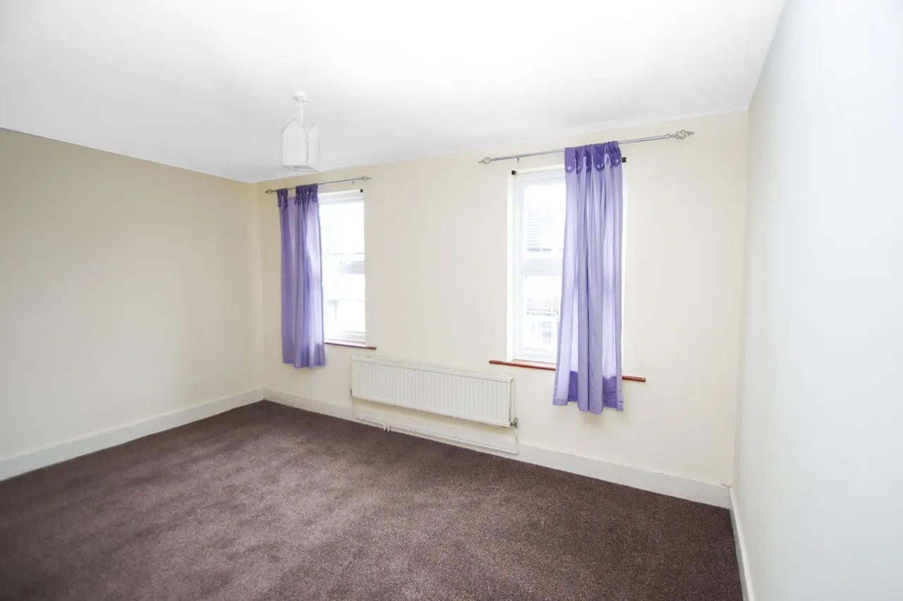 Watford, WD18, photo 4