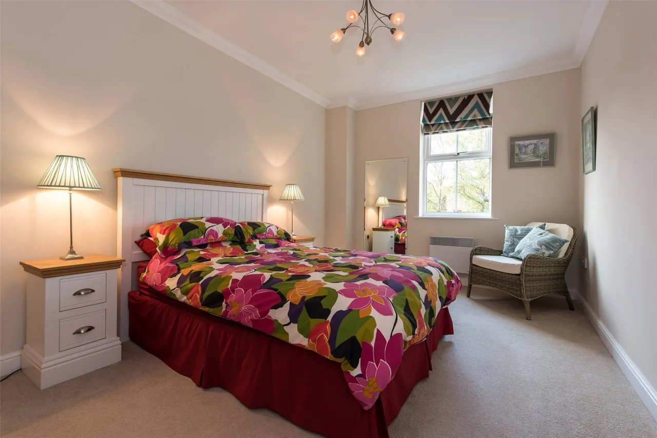 Wray Common Road, Reigate, RH2, photo 6