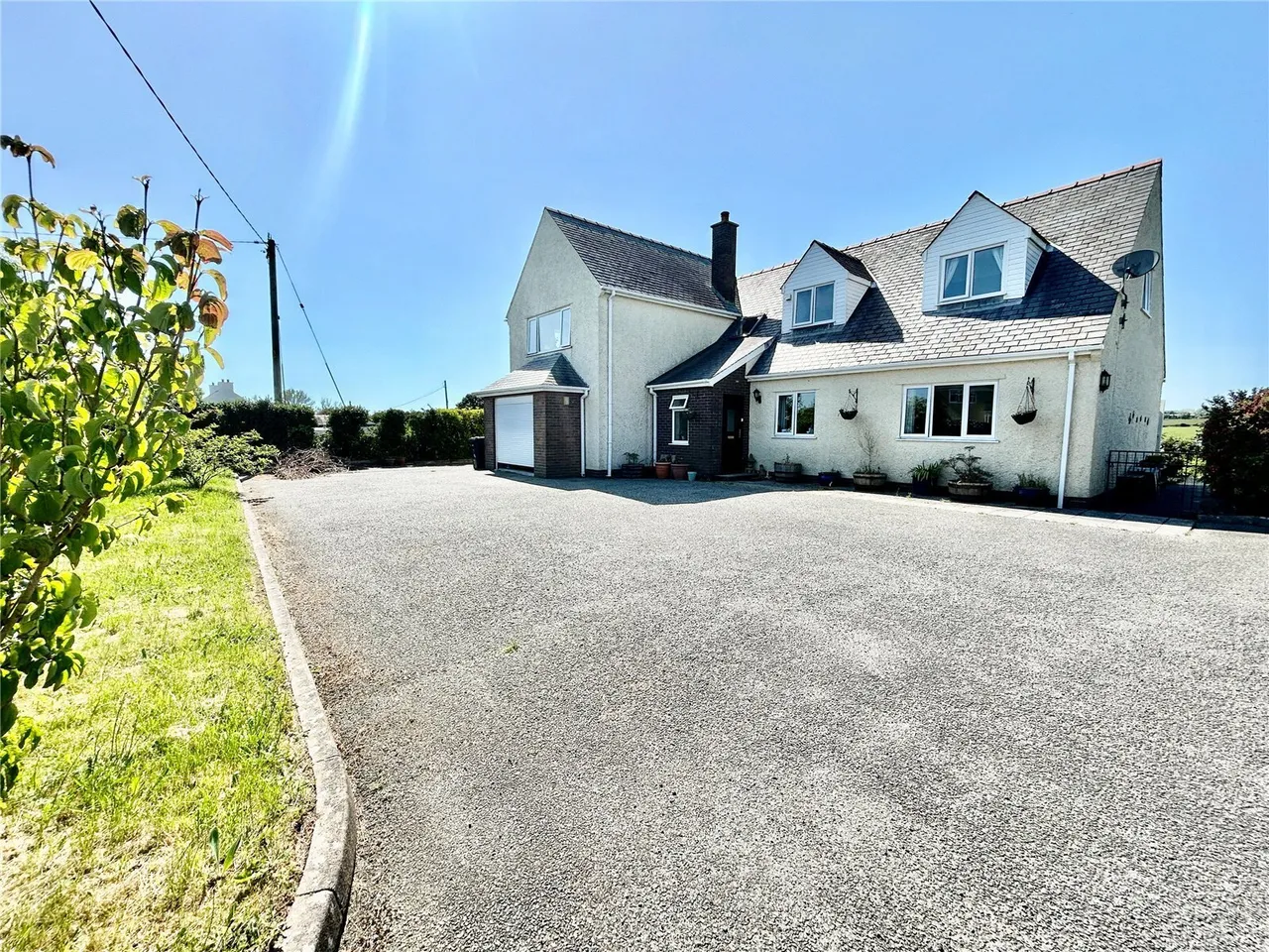4 bed house for sale, Brynteg, Benllech, LL78