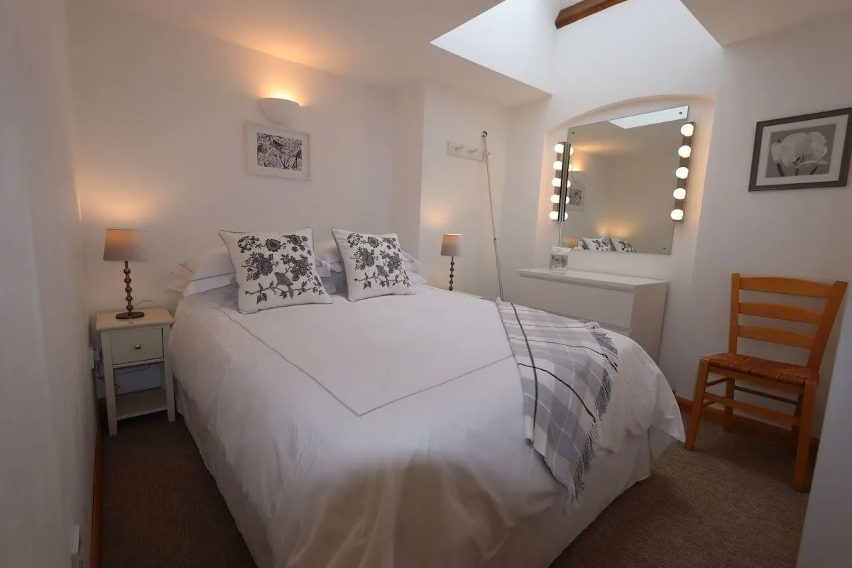 Tockington, Bristol, BS32, photo 9