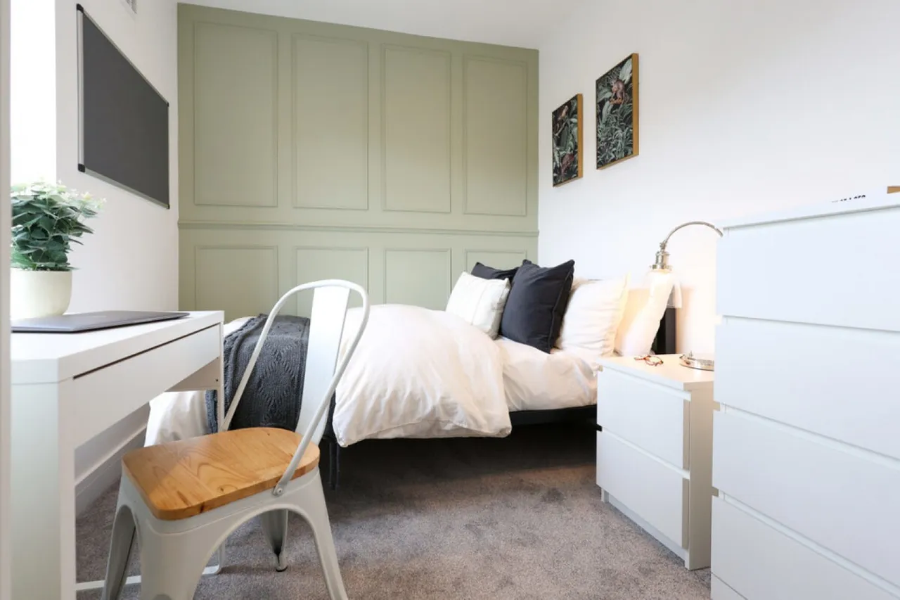 Romsey Road, Winchester, photo 9