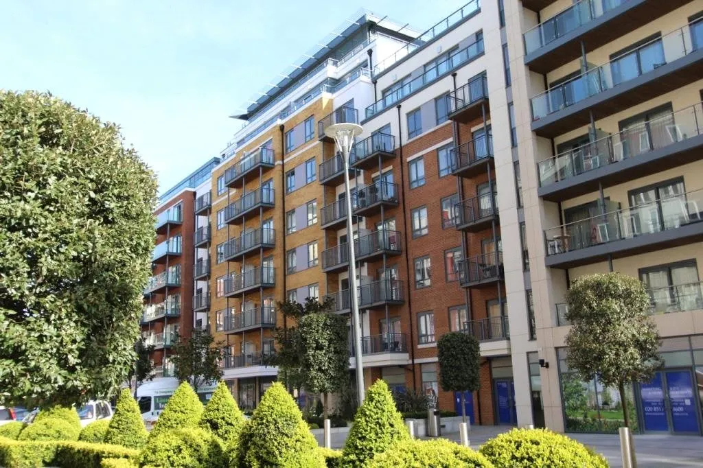 2 bed flat for sale, Boulevard Drive, Colindale, NW9