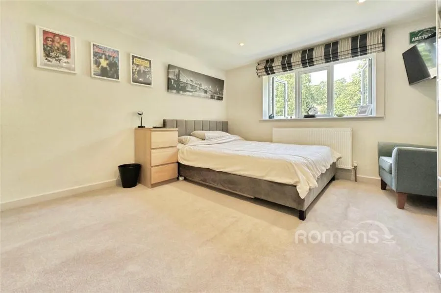 Harts Leap Road, Sandhurst, GU47, photo 18