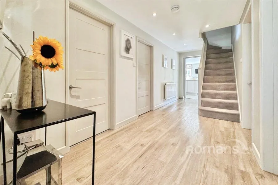 Harts Leap Road, Sandhurst, GU47, photo 13
