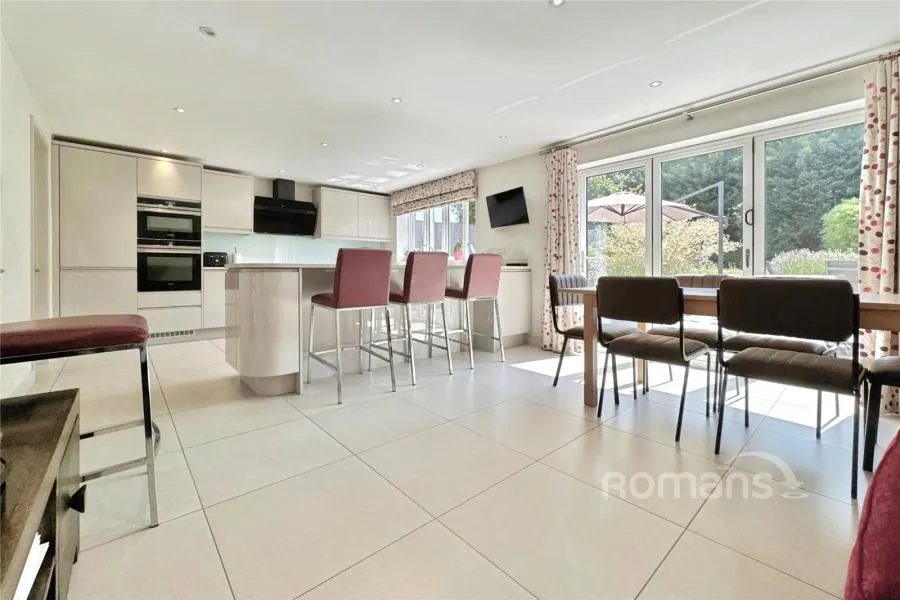 Harts Leap Road, Sandhurst, GU47, photo 4