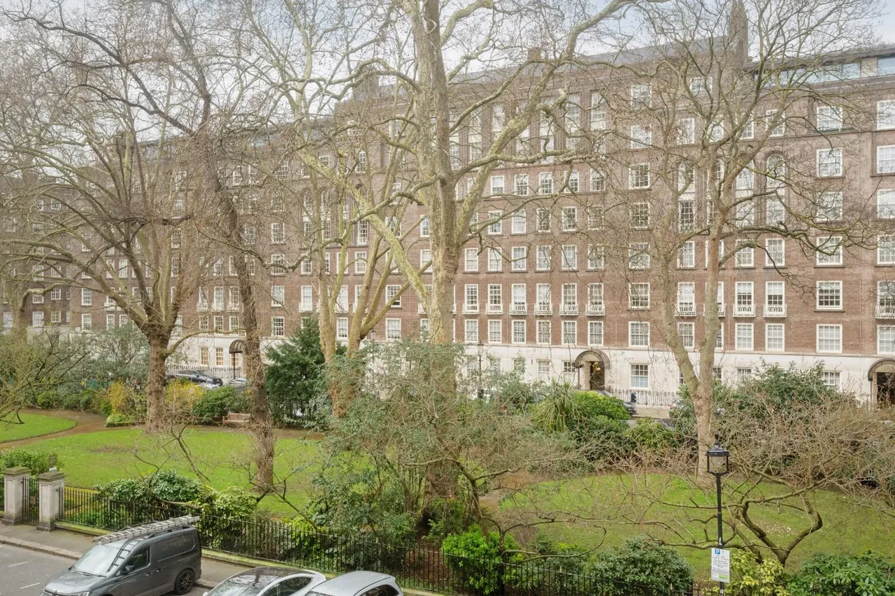 Lowndes Square, Knightsbridge, SW1X, photo 3