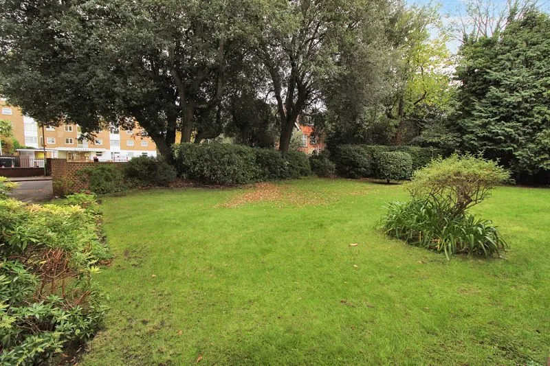 22 Grove Road, Bournemouth BH1 3DB, photo 3