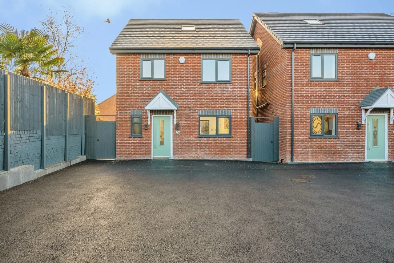 4 bed house for sale — Hockley Road, Wilnecote, Tamworth, Staffordshire, B77