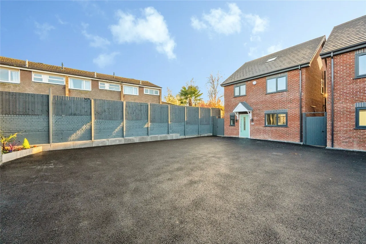 Hockley Road, Wilnecote, Tamworth, Staffordshire, B77, photo 13