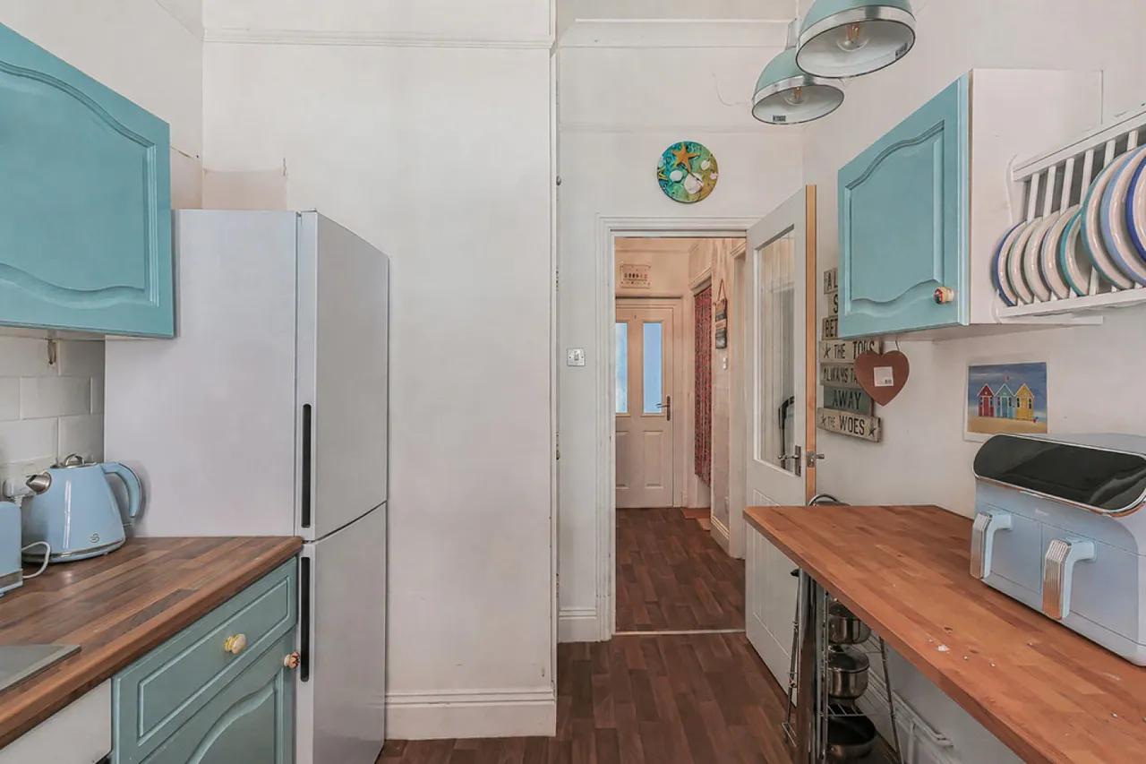 Crabton Close Road, Bournemouth, photo 8