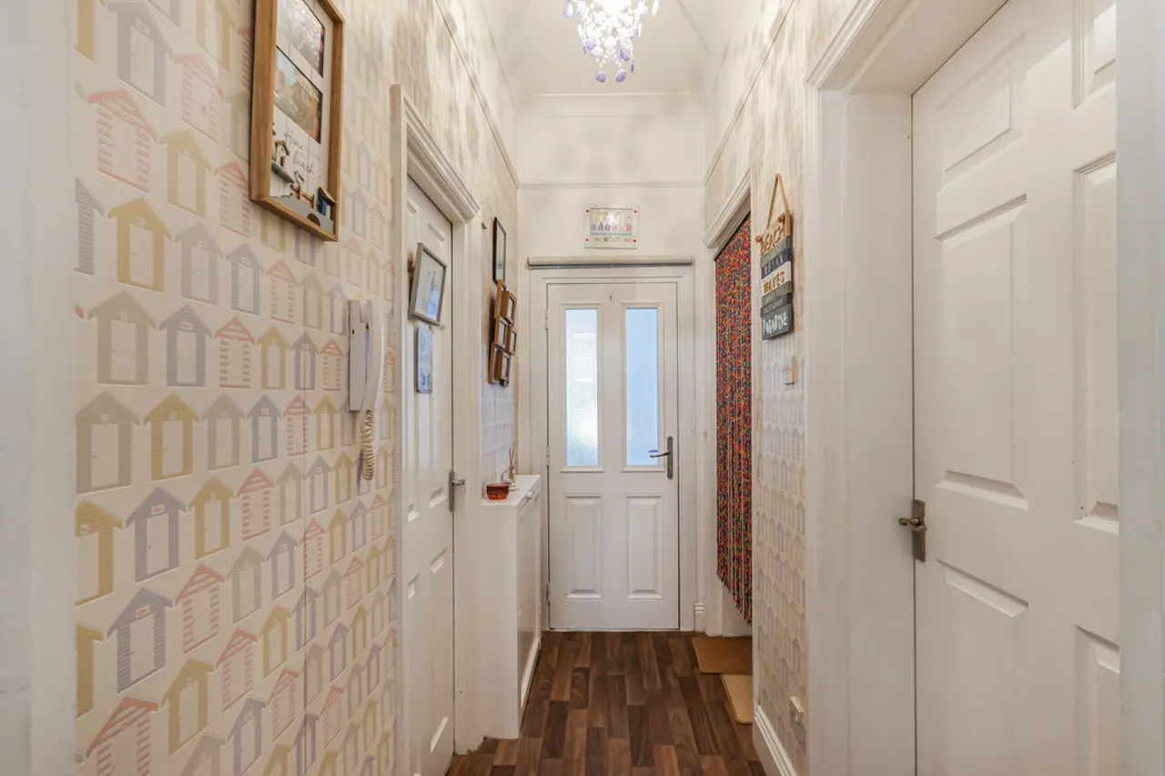 Crabton Close Road, Bournemouth, photo 9