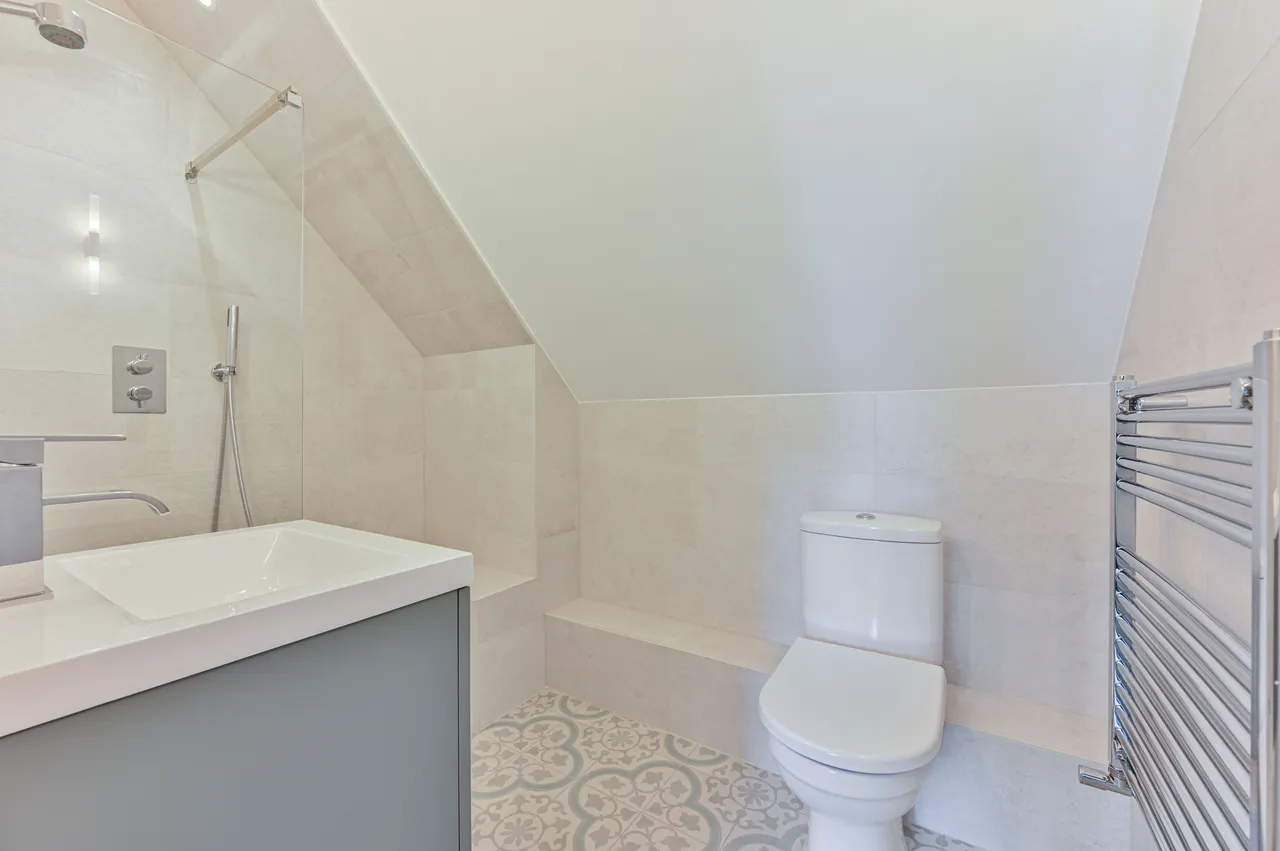 12 Langdale Avenue, Mitcham, photo 8