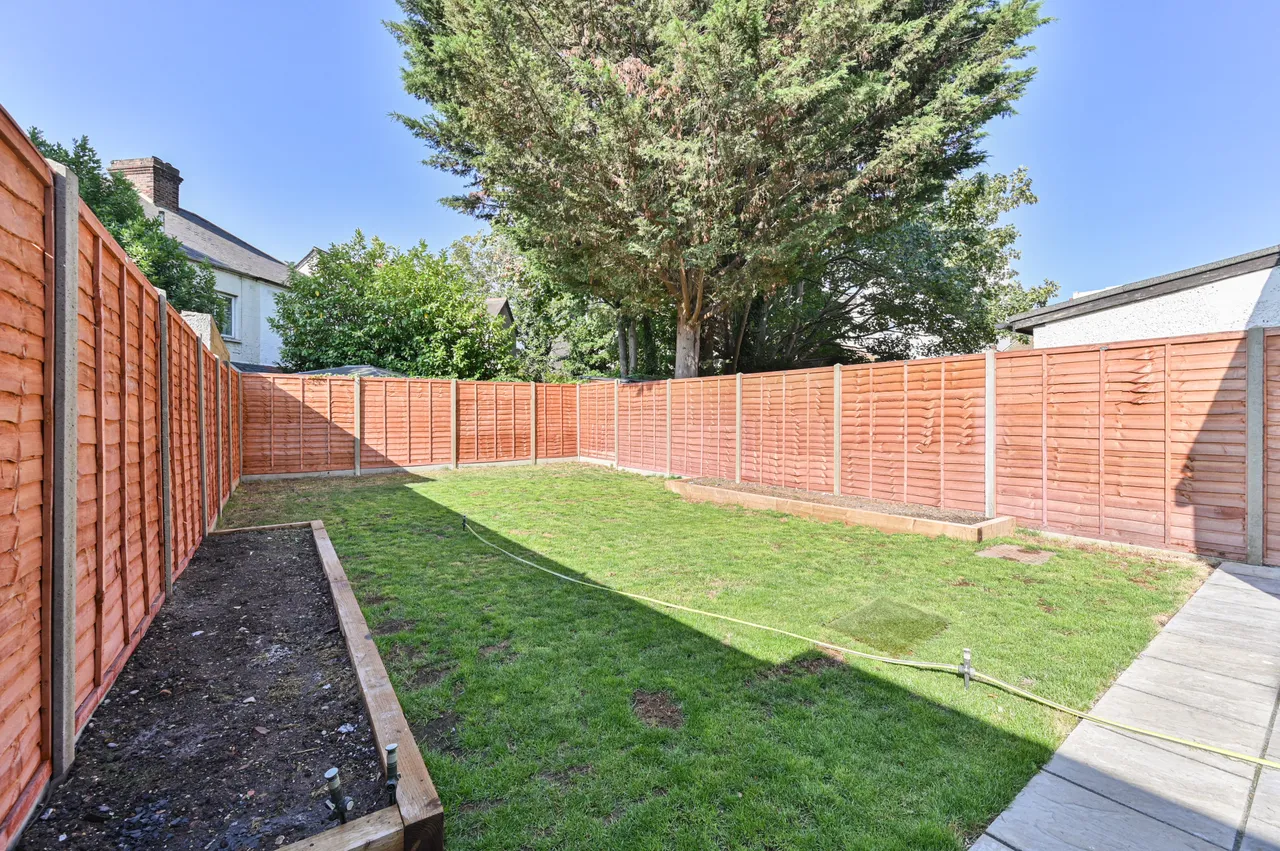 12 Langdale Avenue, Mitcham, photo 5