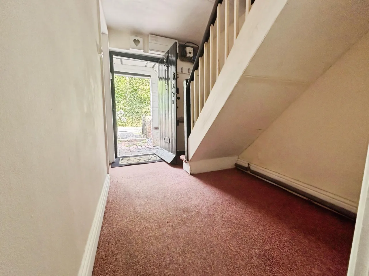 Crown Cottages, Whaddon, SP5, photo 4