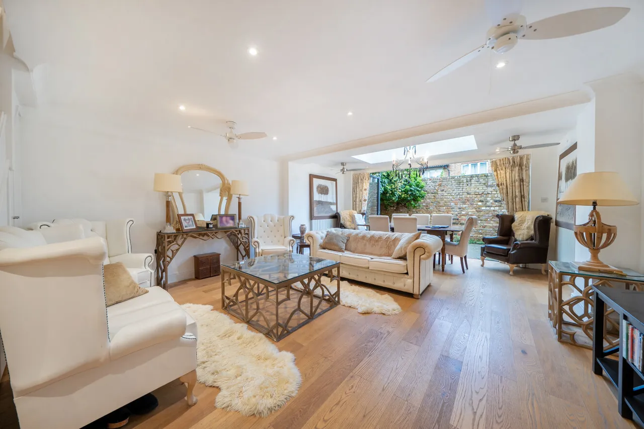 4 bed house for sale, Palace Mews, Fulham, SW6