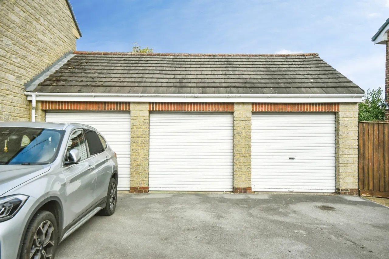 Springfield Drive, Calne, SN11, photo 14