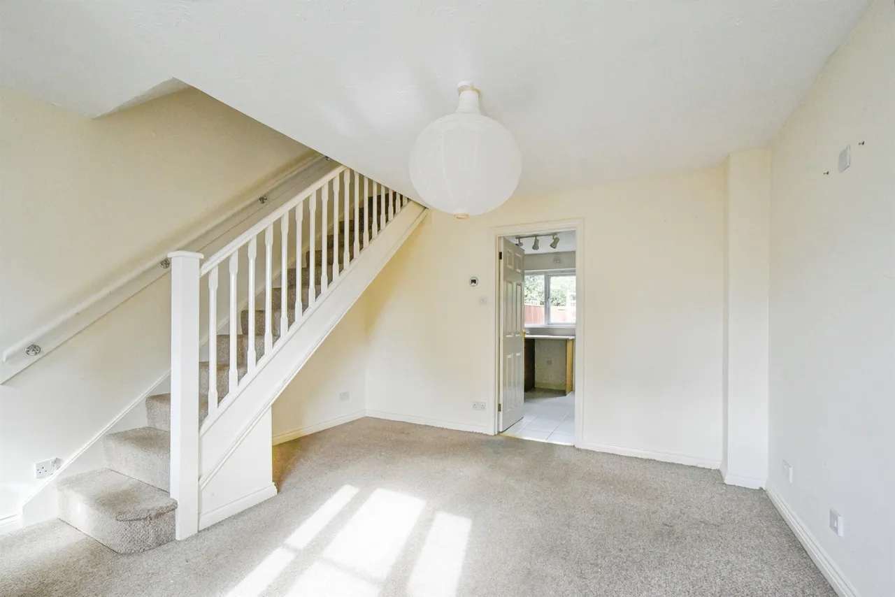 Springfield Drive, Calne, SN11, photo 8