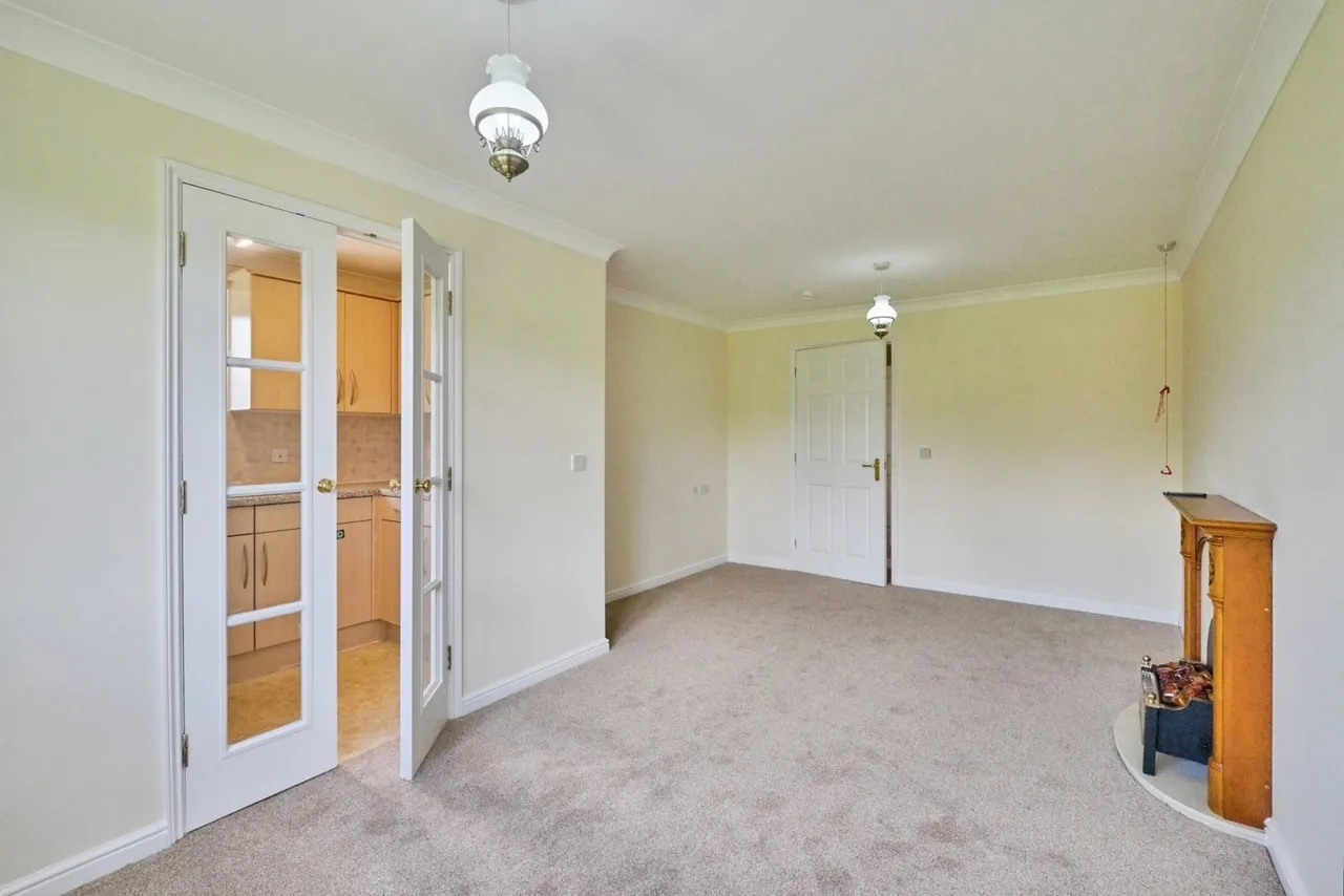 Rosy Cross, Tamworth, Staffordshire, B79, photo 4
