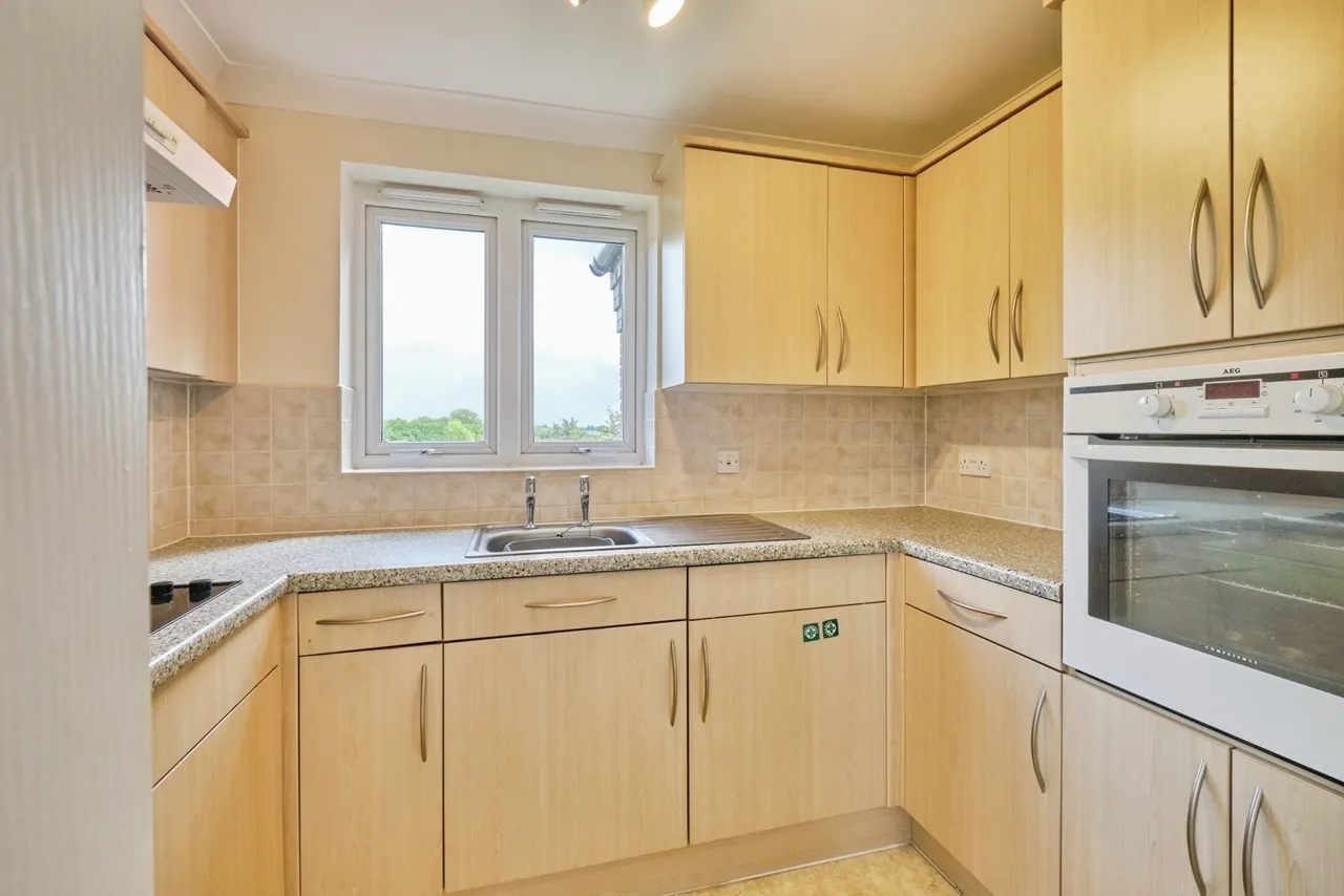 Rosy Cross, Tamworth, Staffordshire, B79, photo 5