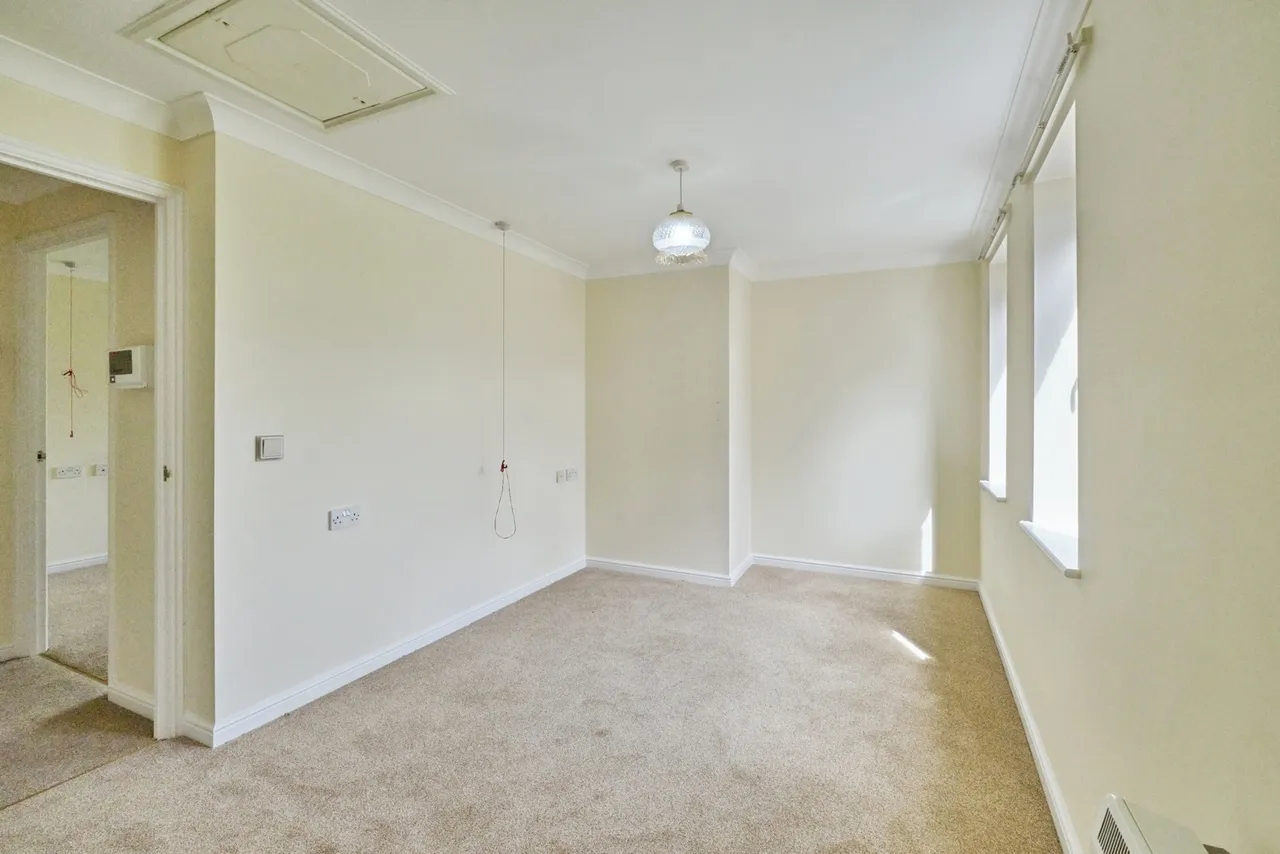 Rosy Cross, Tamworth, Staffordshire, B79, photo 8