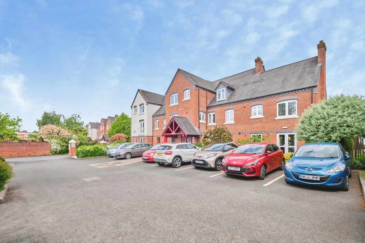 Rosy Cross, Tamworth, Staffordshire, B79, photo 16