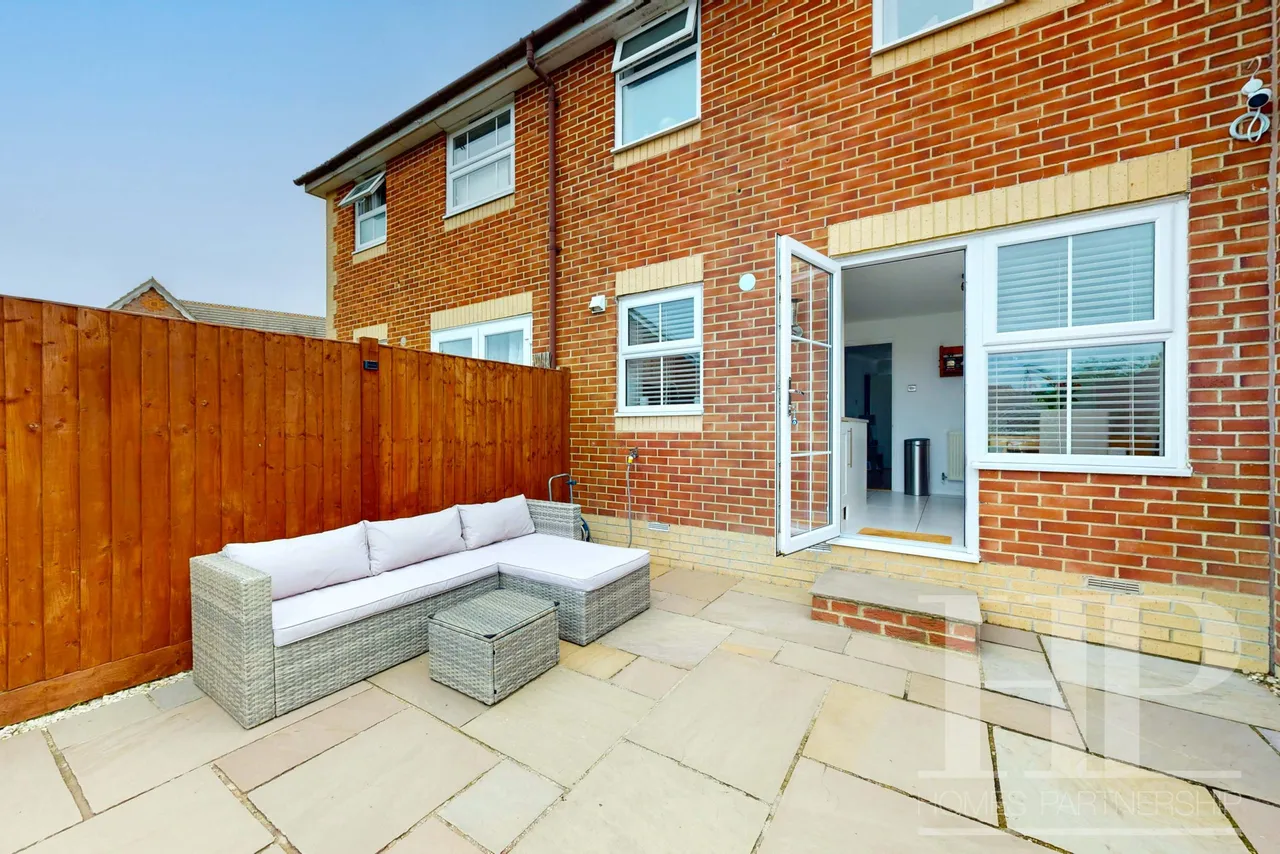 Milborne Road, Maidenbower, RH10, photo 15