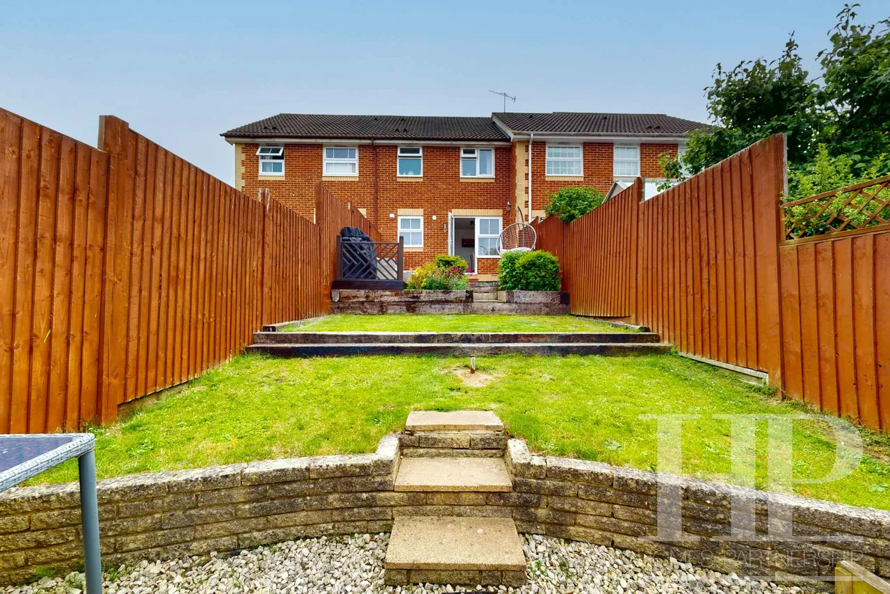 Milborne Road, Maidenbower, RH10, photo 17