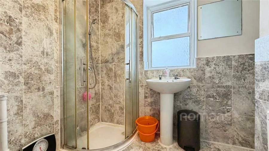 Elms Road, Aldershot, GU11, photo 6
